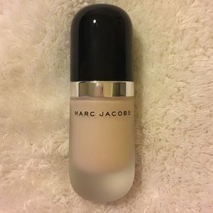 Marc Jacobs Re(Marc)able Foundation Ivory Light 10