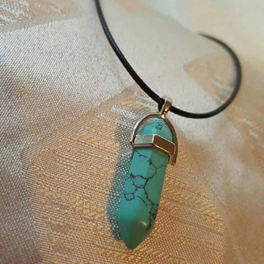 Healing Crystal Pendant Necklace