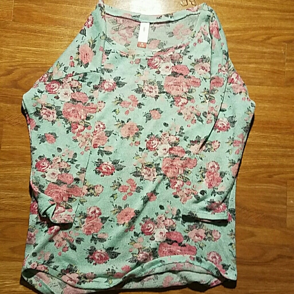 Mint floral mid sleeve