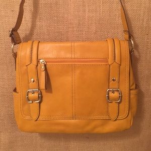 NWOT Relic by Fossil Crossbody Bag