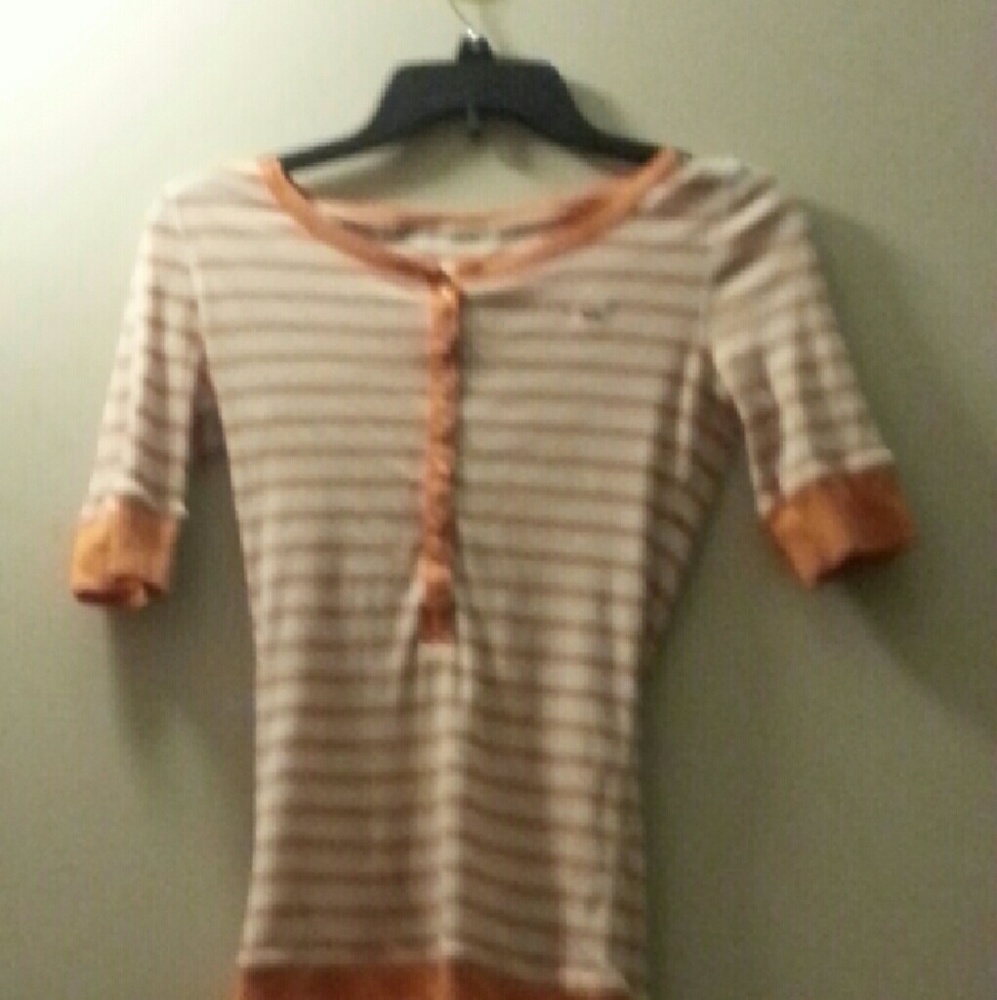 Hollister shirt