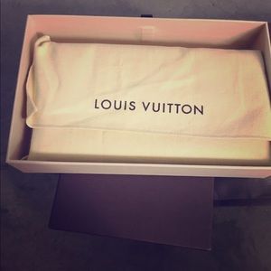 NEW White Suhali Leather Louis Vuitton Wallet NEW White Suhali Leather Louis Vuitton Wallet