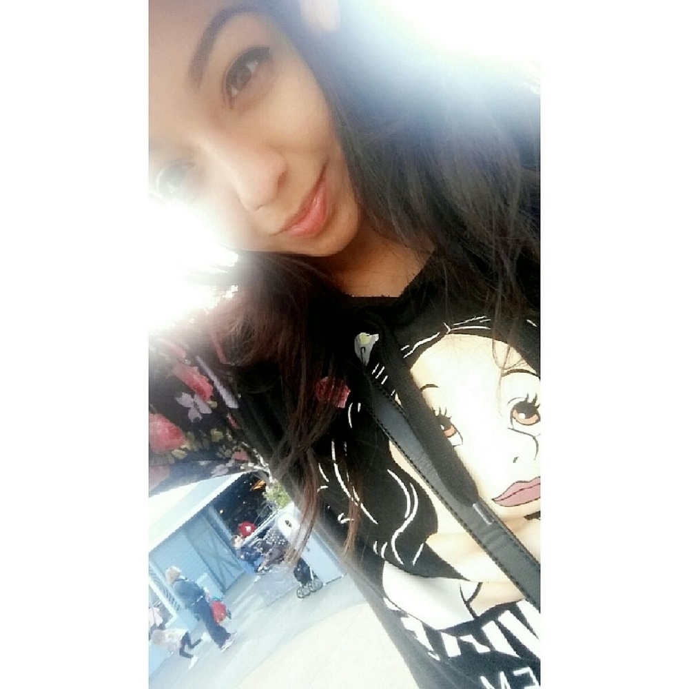 Meet your Posher, Maria