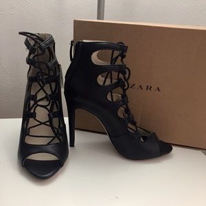 ZARA infamous lace up ankle booties heels shoes