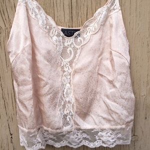 pink ASTR lace top👚