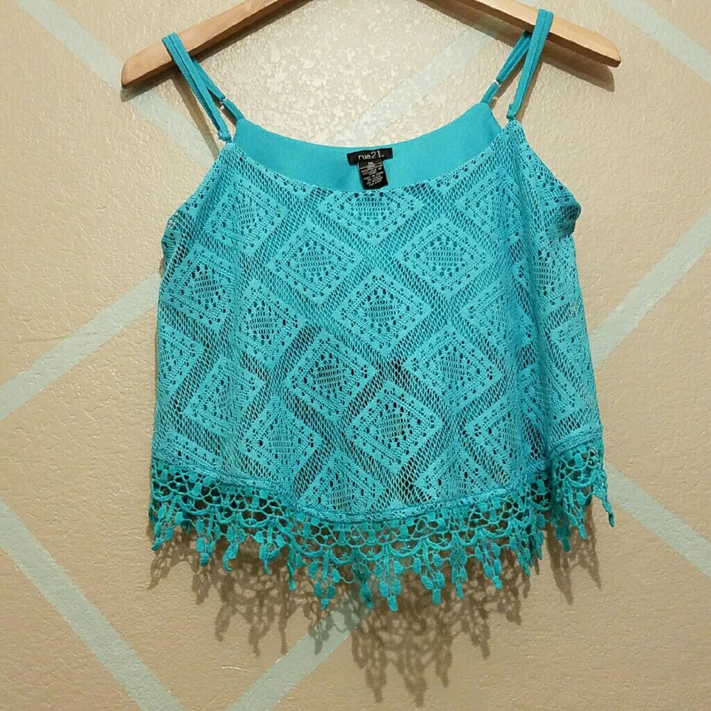 Crop top tank