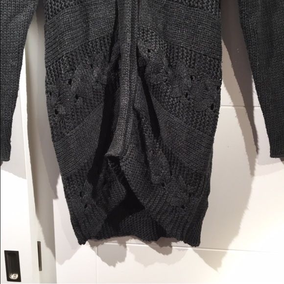 Dex Cardigan Sweater Oversized - 2 Sm (can fit M) - Picture 2 of 3