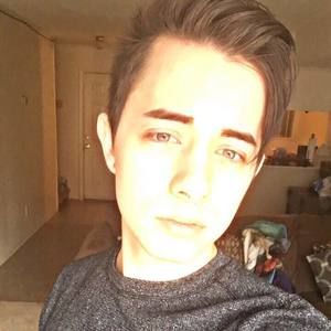 Meet your Posher, Aaron