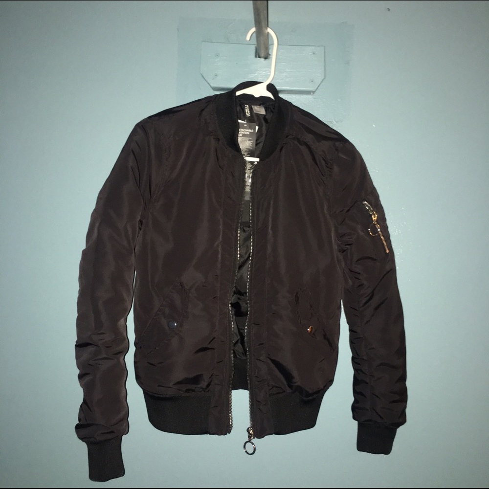 BLACK BOMBER