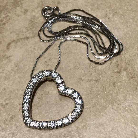 Jewelry - Gold necklace