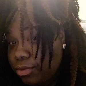 Meet your Posher, Alexandria