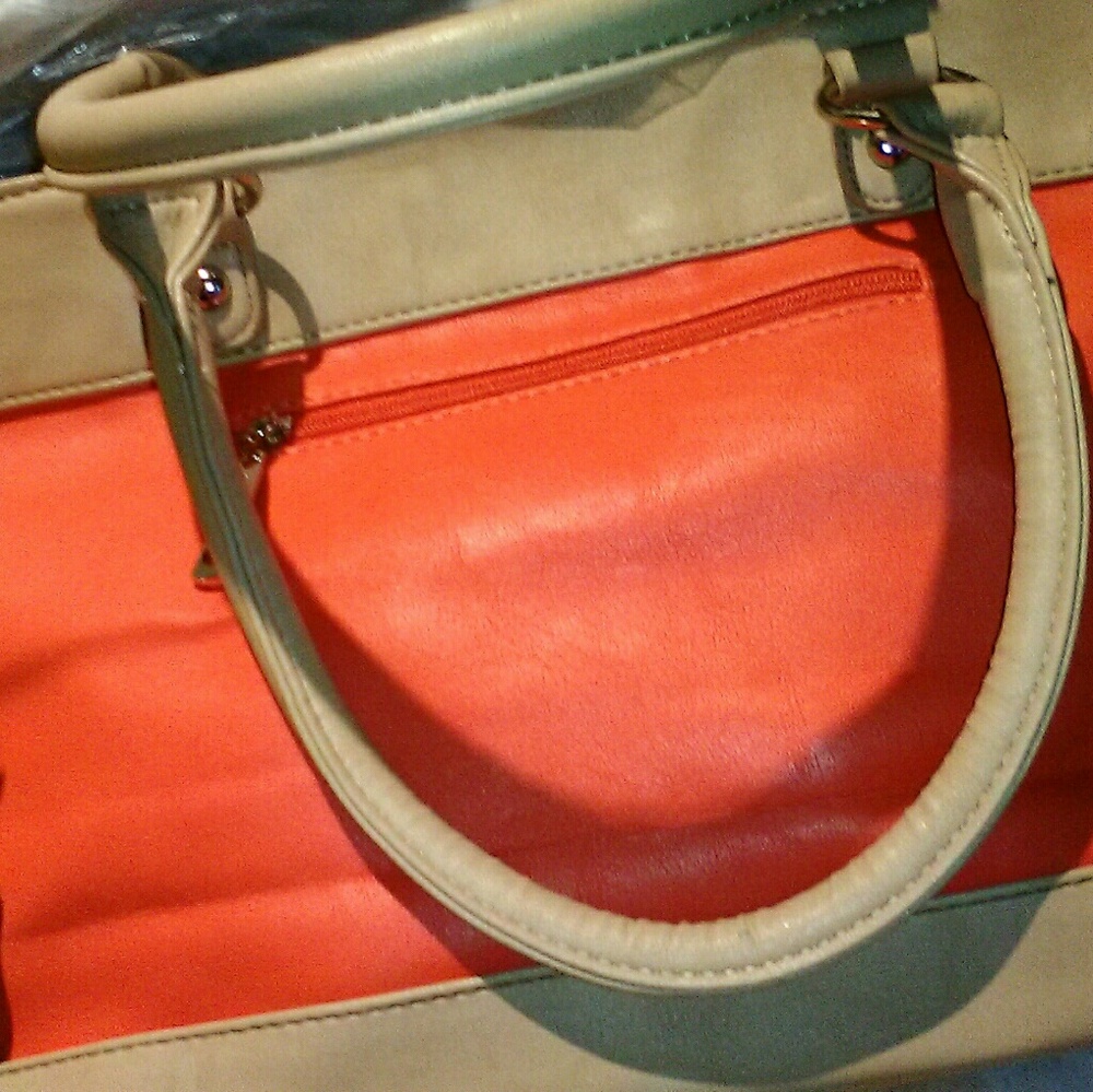 VERA HANDBAG - Picture 4 of 4