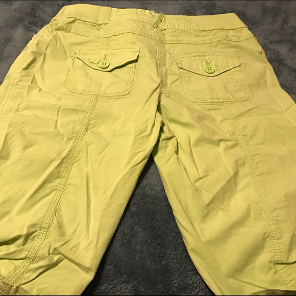 Capris - Picture 2 of 4