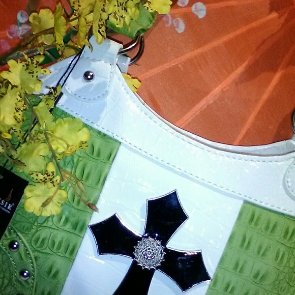 VERA HANDBAG - Picture 2 of 6