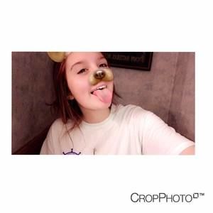 Meet your Posher, Halie