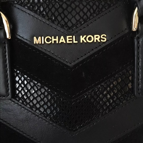 ISO of this purse like New condition - Picture 4 of 4