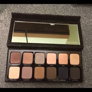 Laura Mercier Artist's Palette