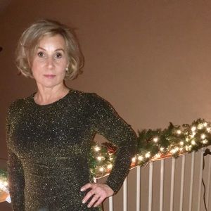 Meet your Posher, Lara