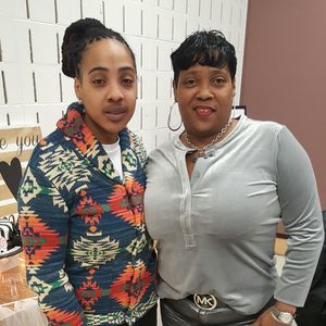 Meet your Posher, Yolanda