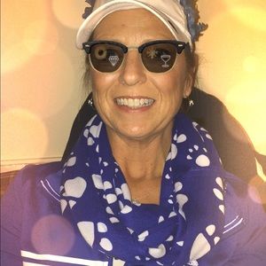 Meet your Posher, Becky