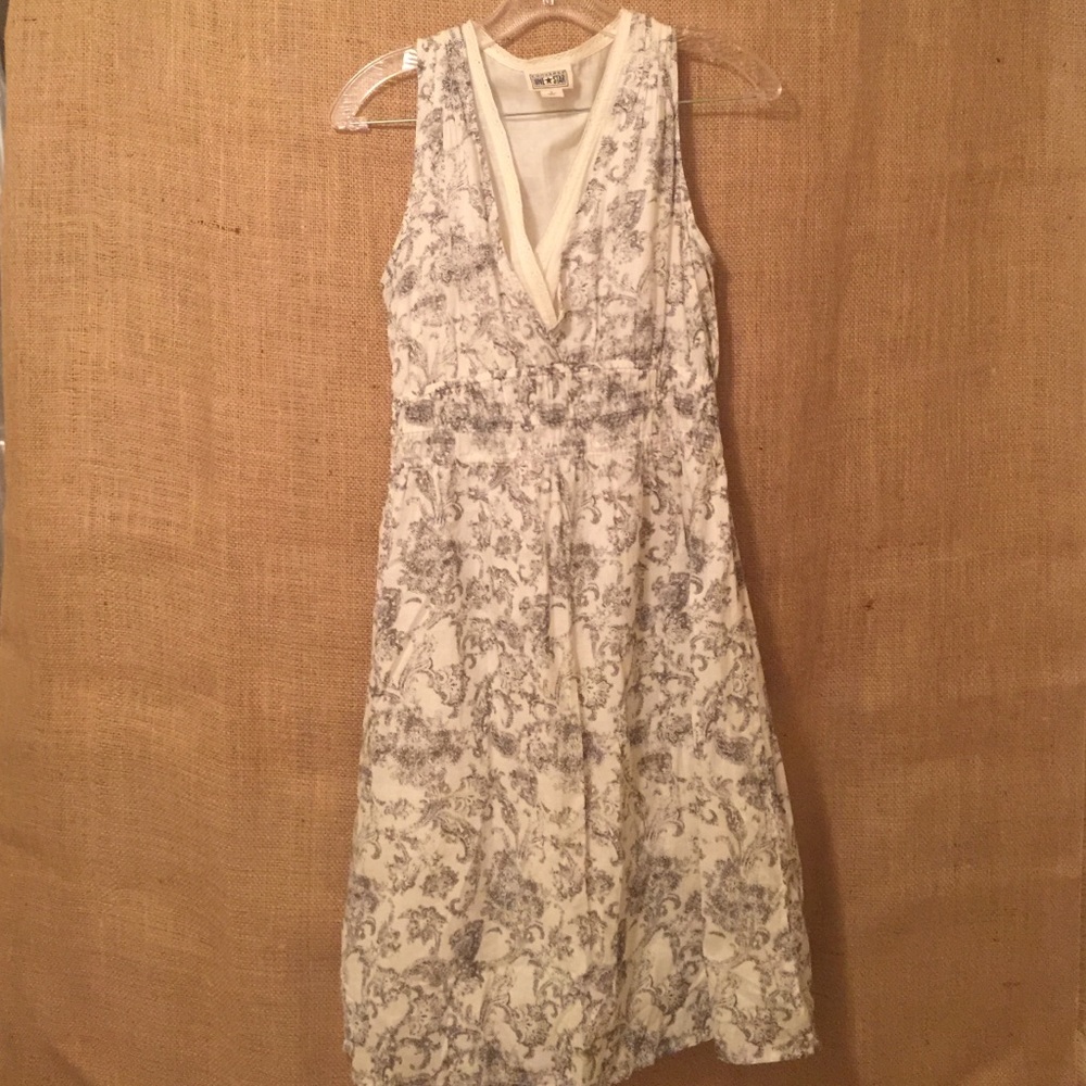 NWOT Knee-Length Patterned Dress