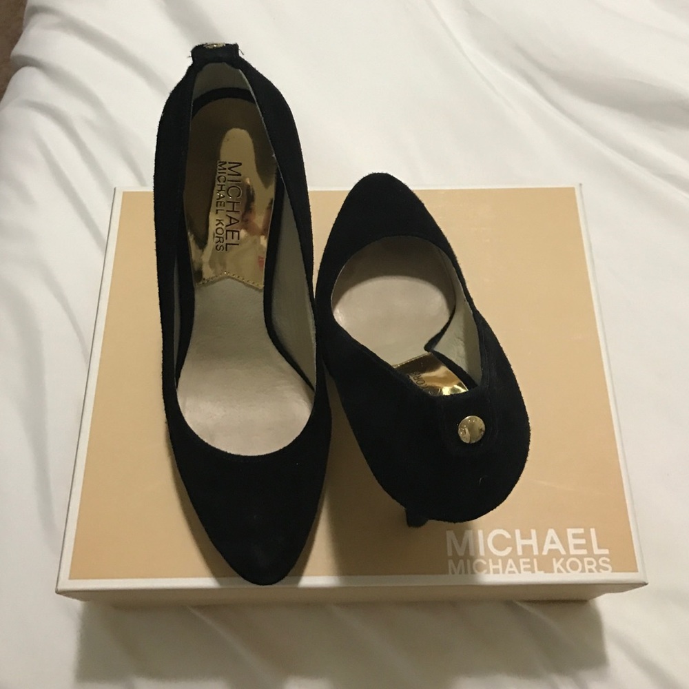 Michael Kors pumps
