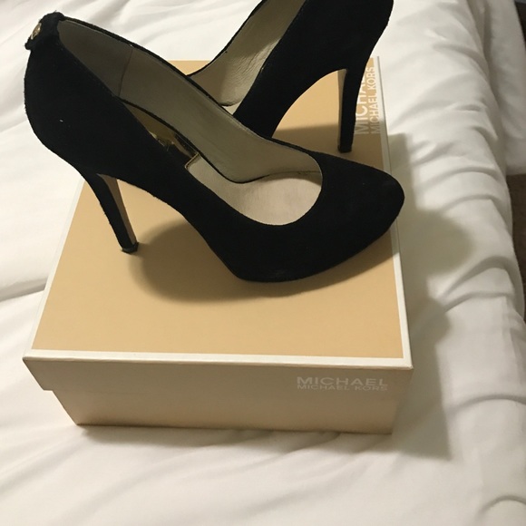 Michael Kors pumps - Picture 2 of 4