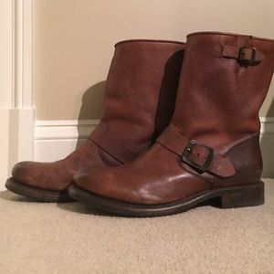 Frye boots size 9- make offers!