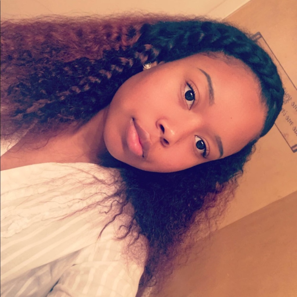 Meet your Posher, Destiny