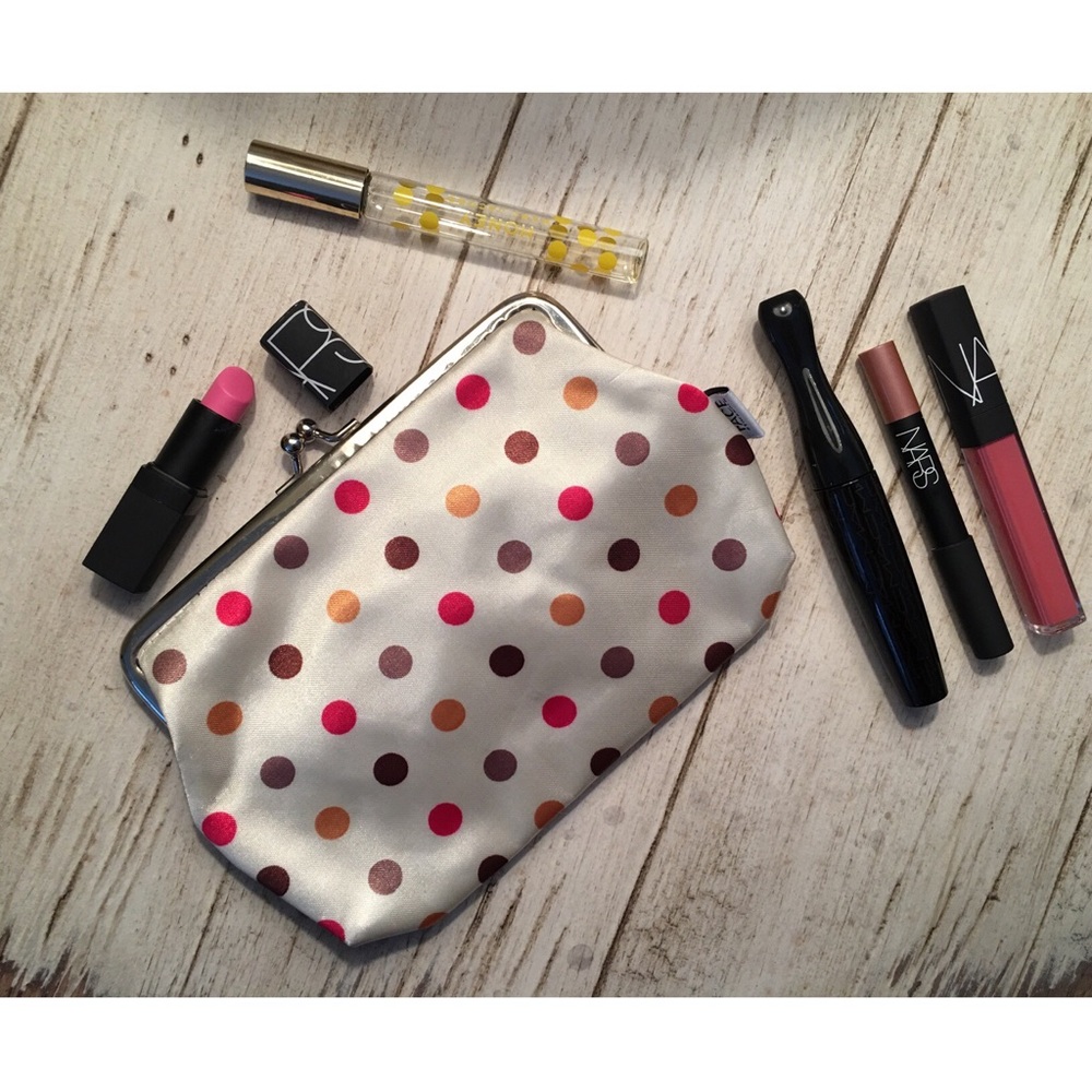 FACE polkadot cosmetic case