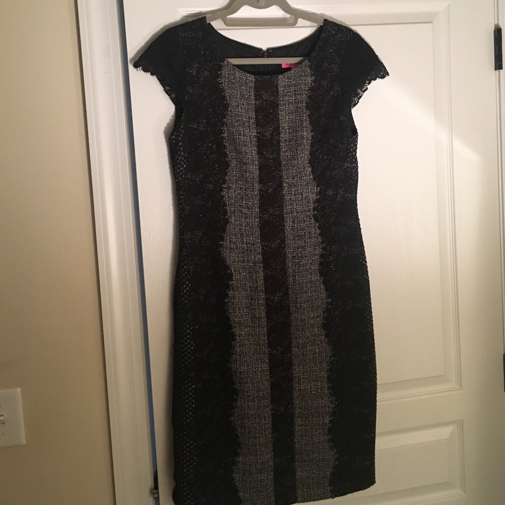 Betsey Johnson Tweed & Lace Capped Sleeve Shift