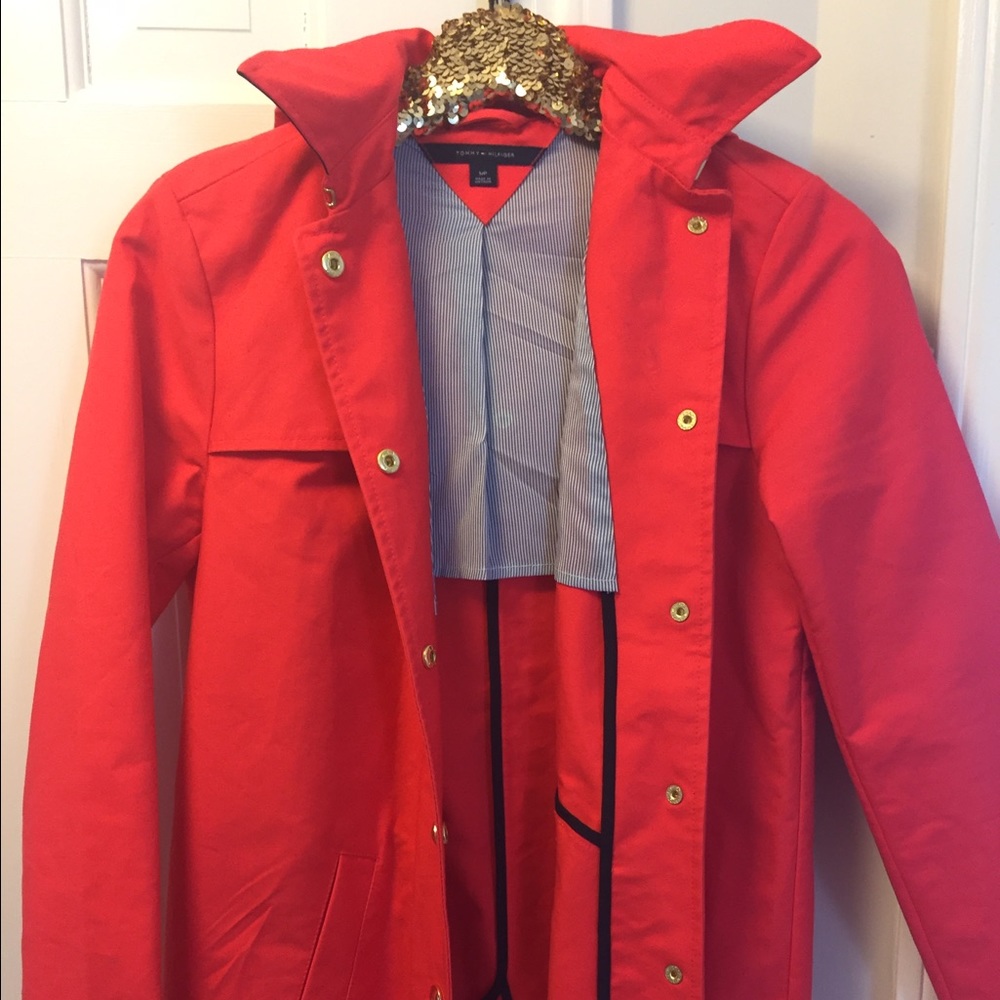 Tommy Hilfiger women's rain coat. Size S. GUC.