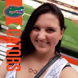 Meet your Posher, Courtney