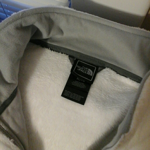 North Face jacket - Picture 3 of 4