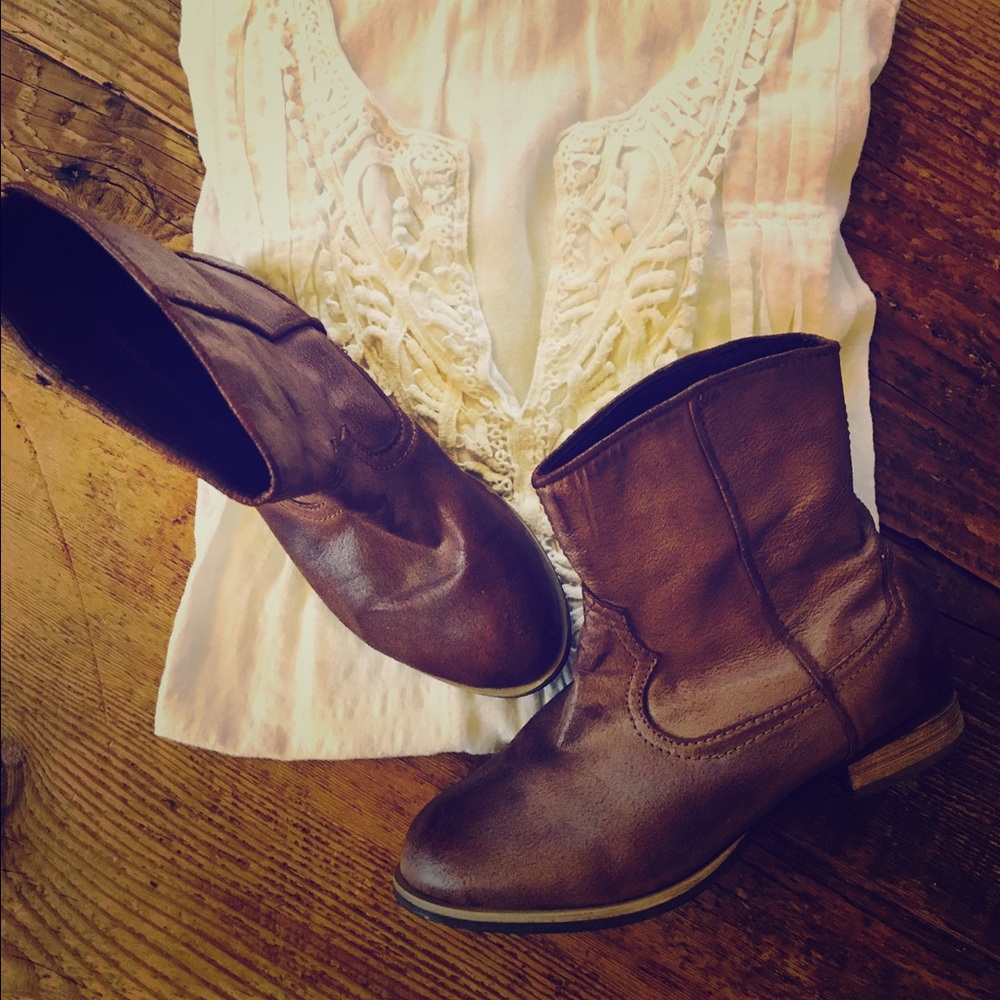 Brown booties size 6