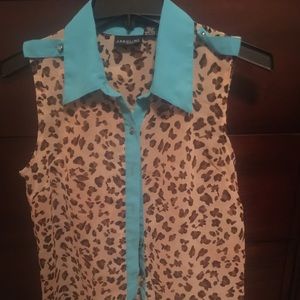 Very cute leopard top! Dressy just don't wear it