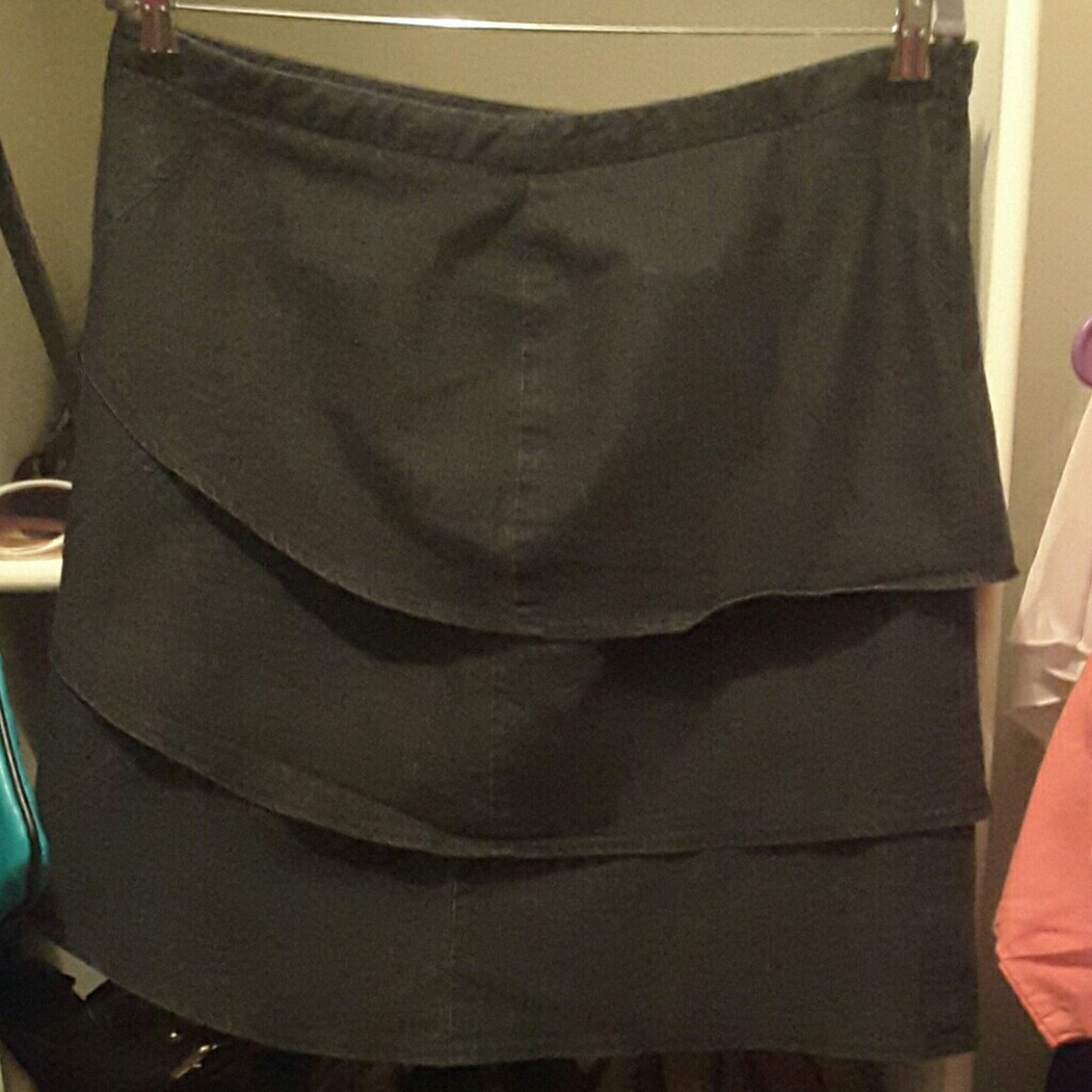 Larry Levine stretch denim Skirt