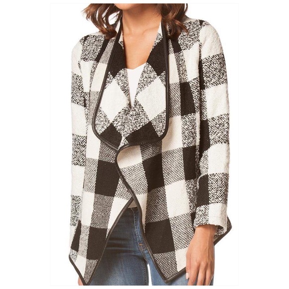 Black and White Open Jacket. - Picture 2 of 3