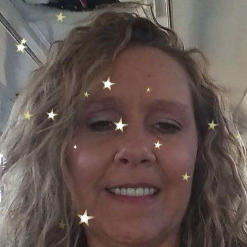 Meet your Posher, Alicia