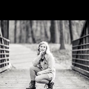 Meet your Posher, Avery