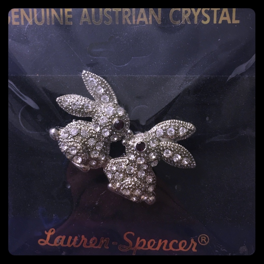 Crystal bunny pin