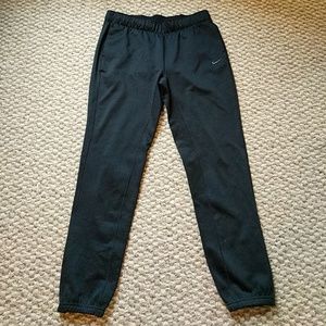 Black Nike Therma Fit Sweatpants