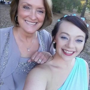 Meet your Posher, Lynne