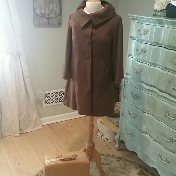 Coat - Picture 2 of 4
