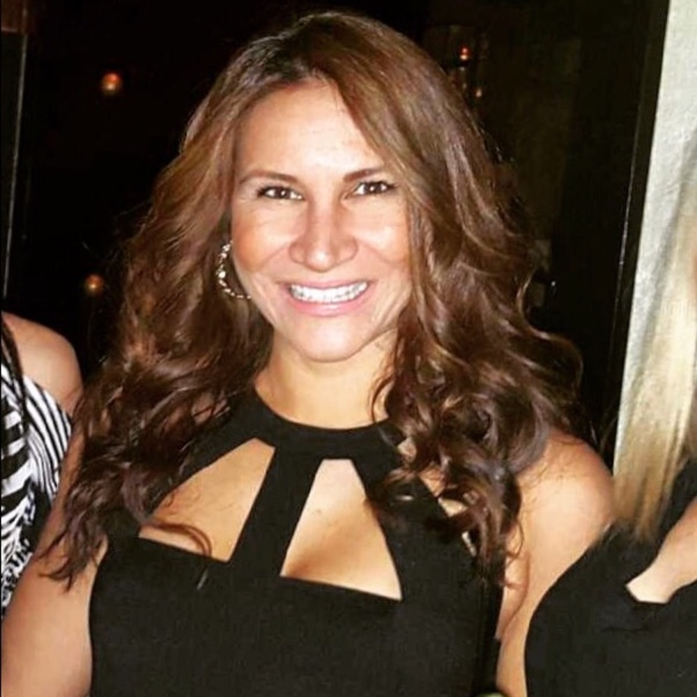 Meet your Posher, Dee