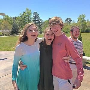 Meet your Posher, Phillip