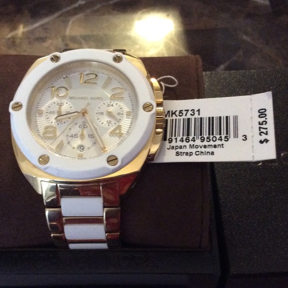 Michael Kors Watch - Picture 2 of 4