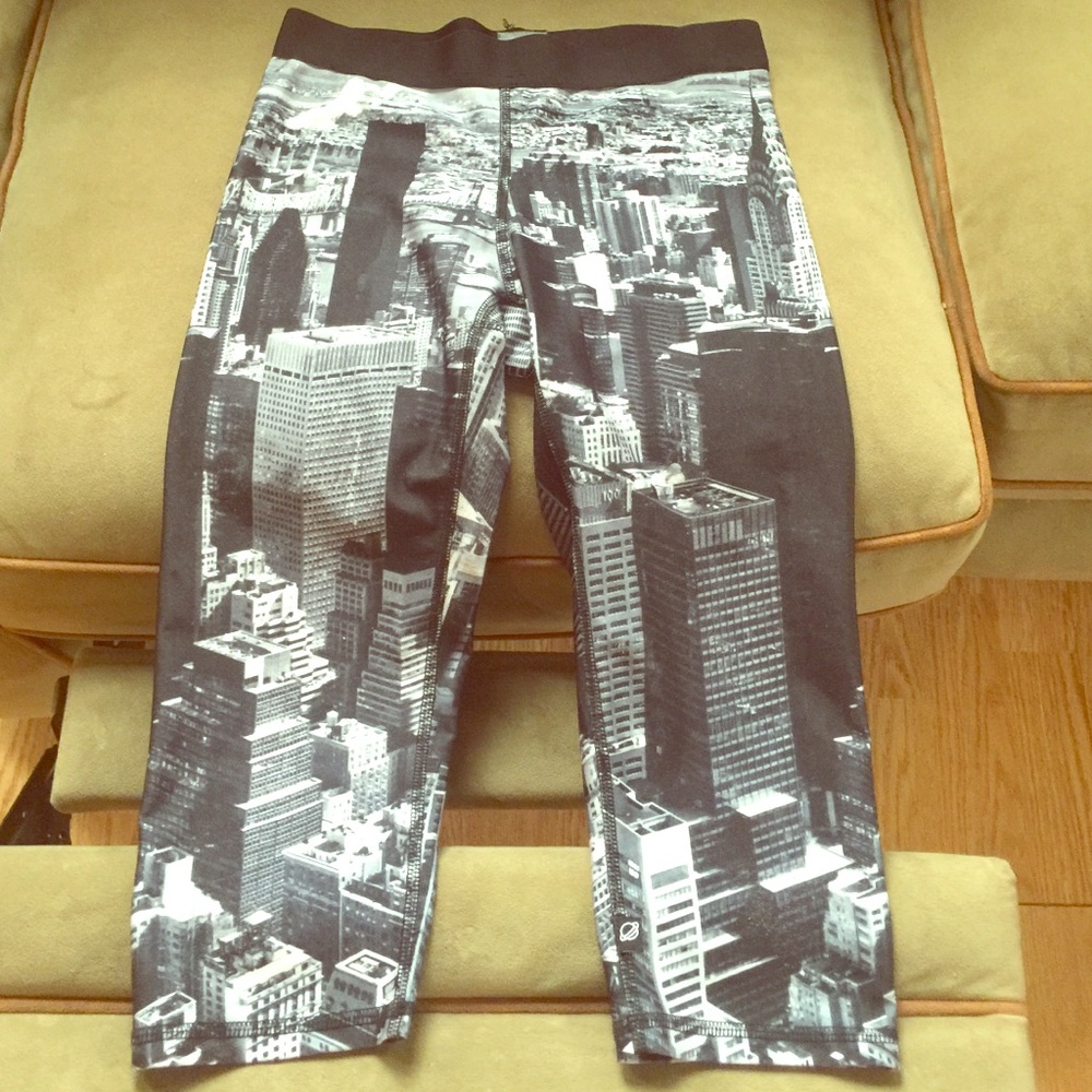 Terez Crop NYC Leggings