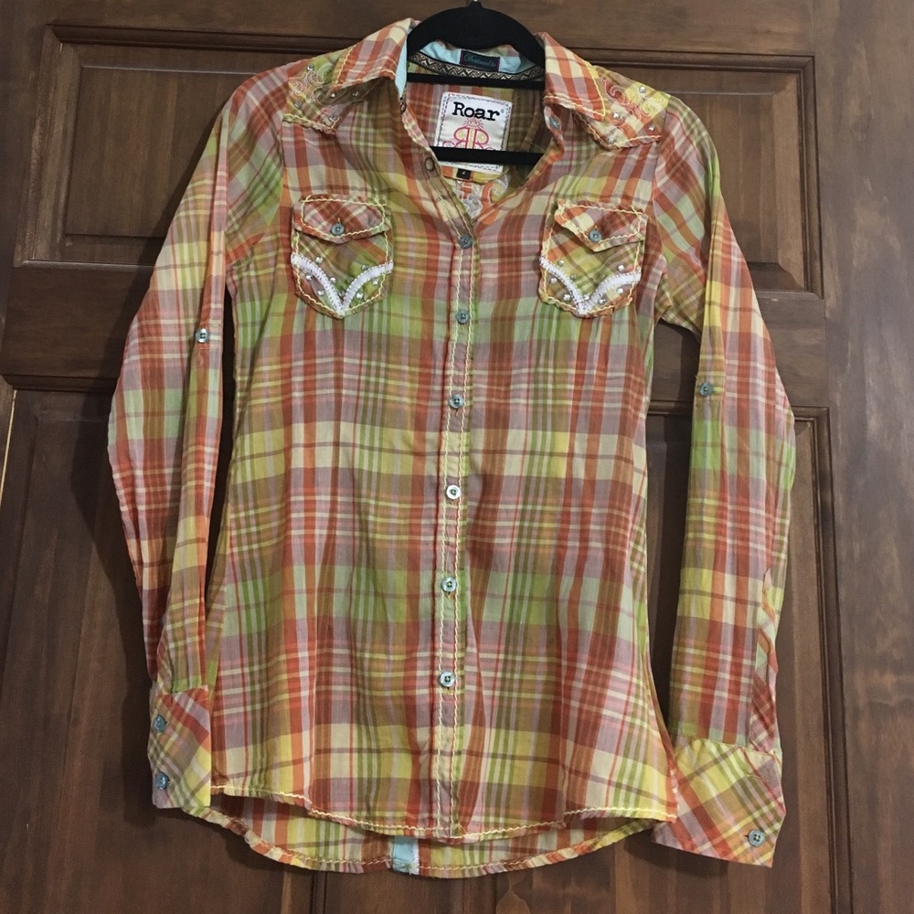 Roar Shirt NWOT