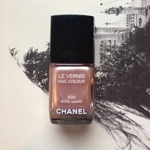 CHANEL Le Vernis 593 Rose Moire Nail Polish